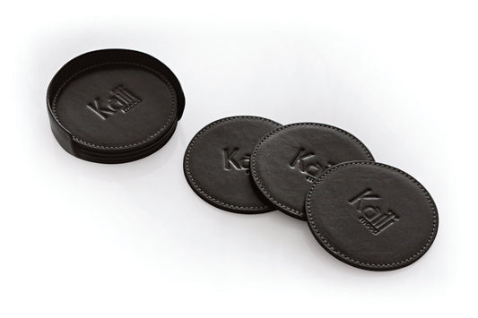 K0007AB | 6-piece Under Glass Set made of genuine full grain leather, smooth. Under glasses size: ø 9 cm, Under glasses holder size: ø 9 x 3.0 cm. Packaging: Tnt bag by Kaili mood