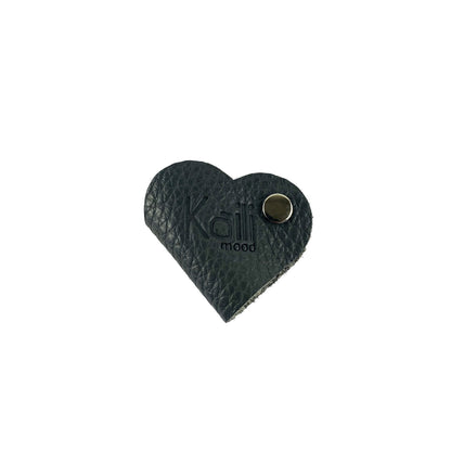 K0039FB | Heart Winder Made in Italy Genuine Full Grain Leather, Dollar Grain - Grey Color - Size: 5 x 8 x 0.5 cm - Package: Hard Bottom/Lid Gift Box by Kaili mood