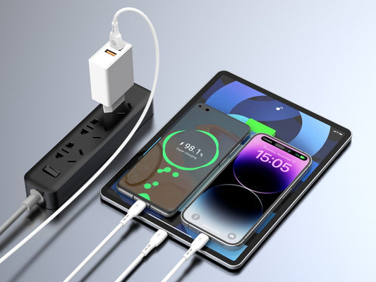 Techancy Cabo 3 em 1 TB1742, 2.4A, 1m Branco, USB-C/Micro/Lightning, CompatIvel com Dispositivos Diversos, Design Resistente by Techancy